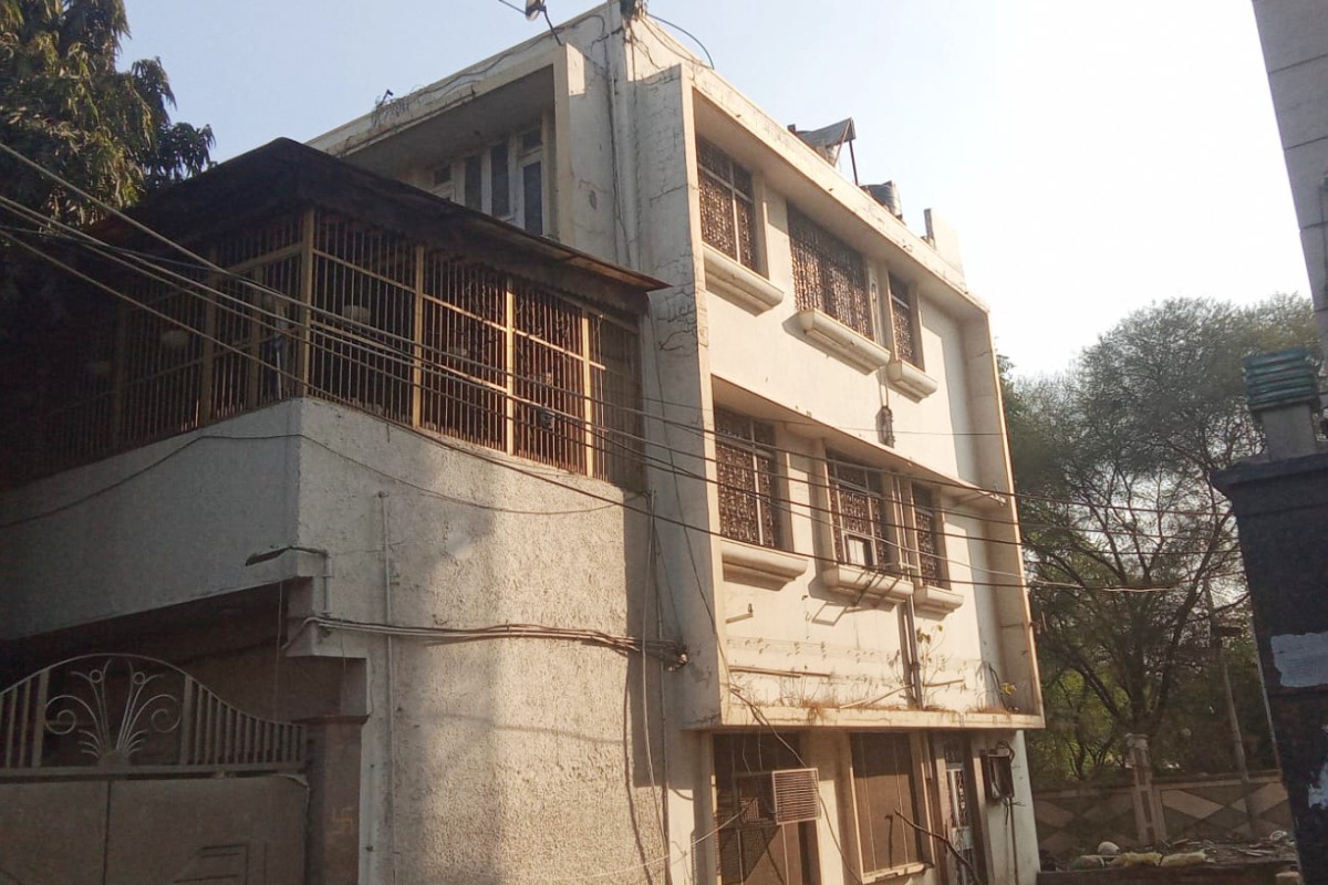 Affordable commercial property Karol Bagh